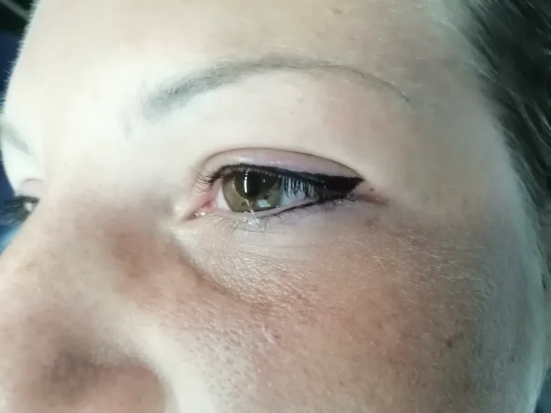 eyeliner