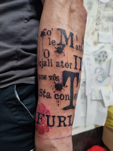 black-red-poesia-friulana-fronte
