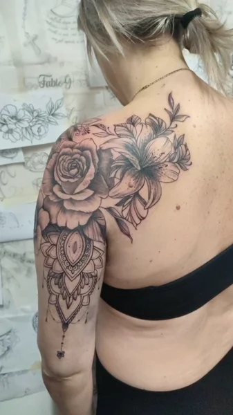 crossover-mandala-fiori-dietro