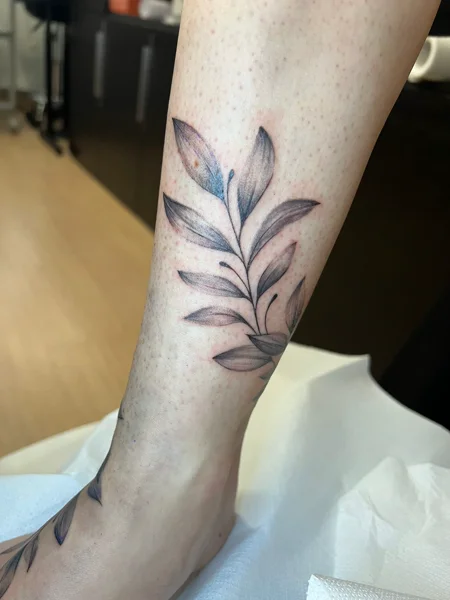 decorativi-foglie-gamba