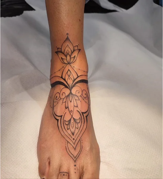 decorativi-mandala-piede-fronte