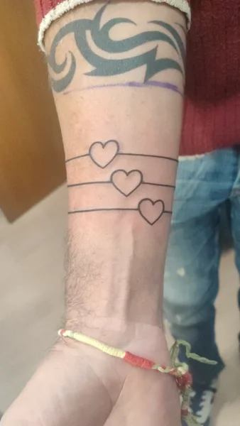 fine-line-braccialetto-minimale