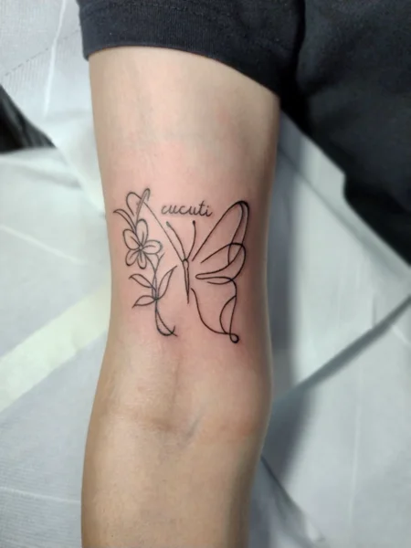 fine-line-farfalla-fiori