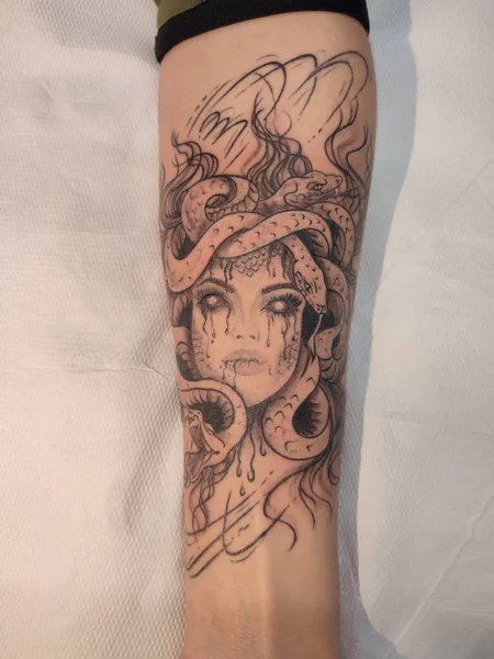 schizzo-medusa