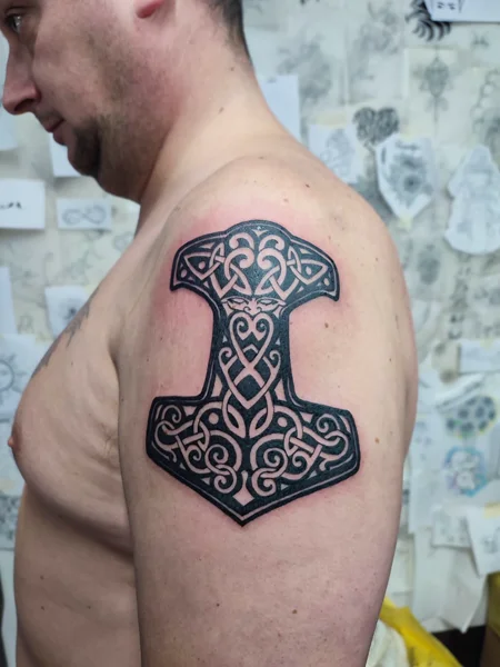 tribale-martello-thor