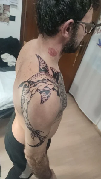 tribale-polinesiano-pesce